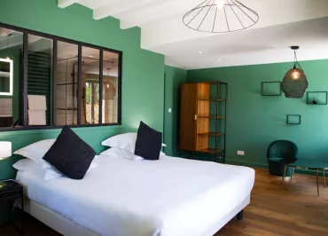 Hôtel-Restaurant Manoir le Roure