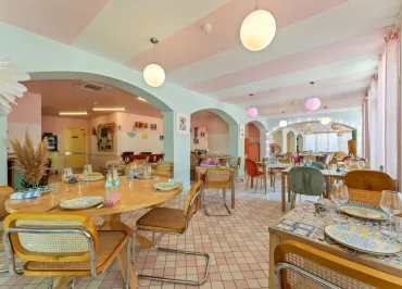 Salle de restaurant Place 70