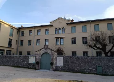 Gîte d'étape at Clos Saint-Roch