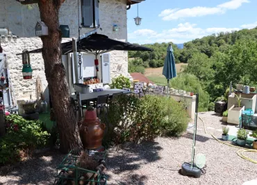 Le jardin et sa terrasse