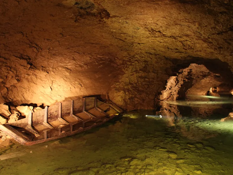 Lac souterrain Grottes de la Balme