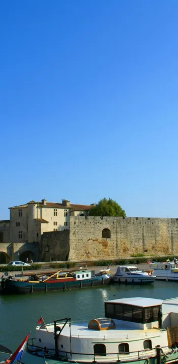 Aigues-Mortes et ses remparts