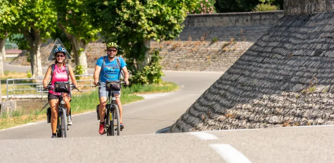 From Orange to Caderousse