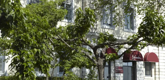 Façade et jardin