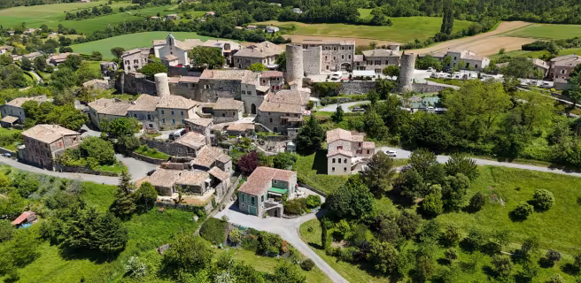 Saint-Vincent-de-Barrès: a village with outstanding character