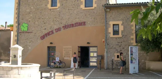 Façade Maison des Quais à Tain