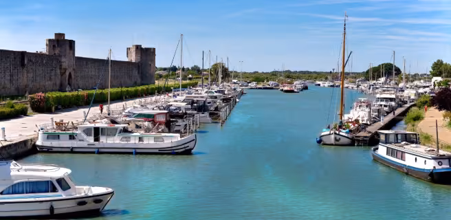 Aigues-Mortes marina