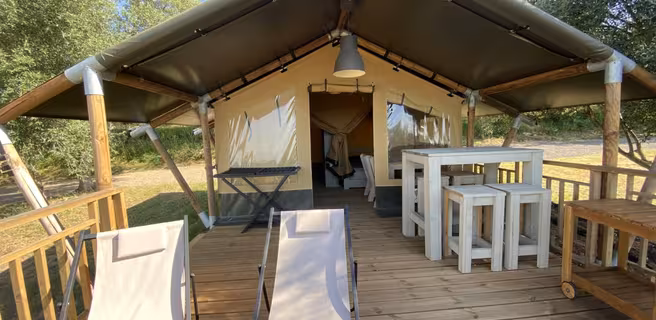 Camping Les Amandiers 34120 Castelnau De Guers