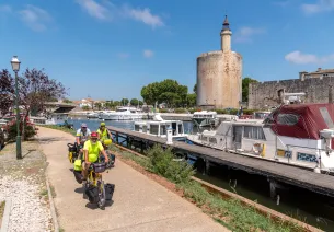 Cycling along the Rhône canal
