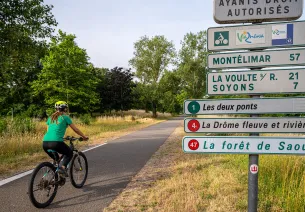 Cycling along the ViaRhôna