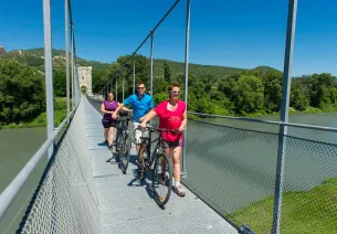 Himalayan bridge by bike in Rochemaure